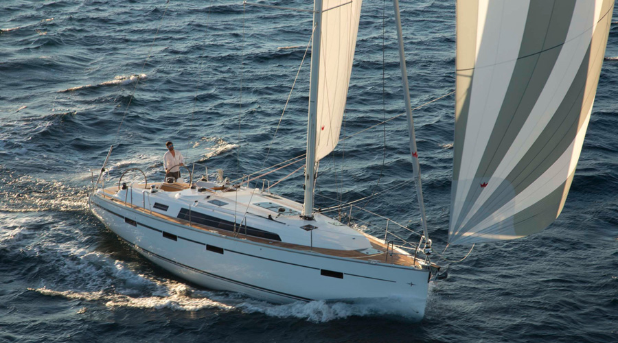/Images/media_news/Bavaria-Cruiser-41-review-sailing.jpg